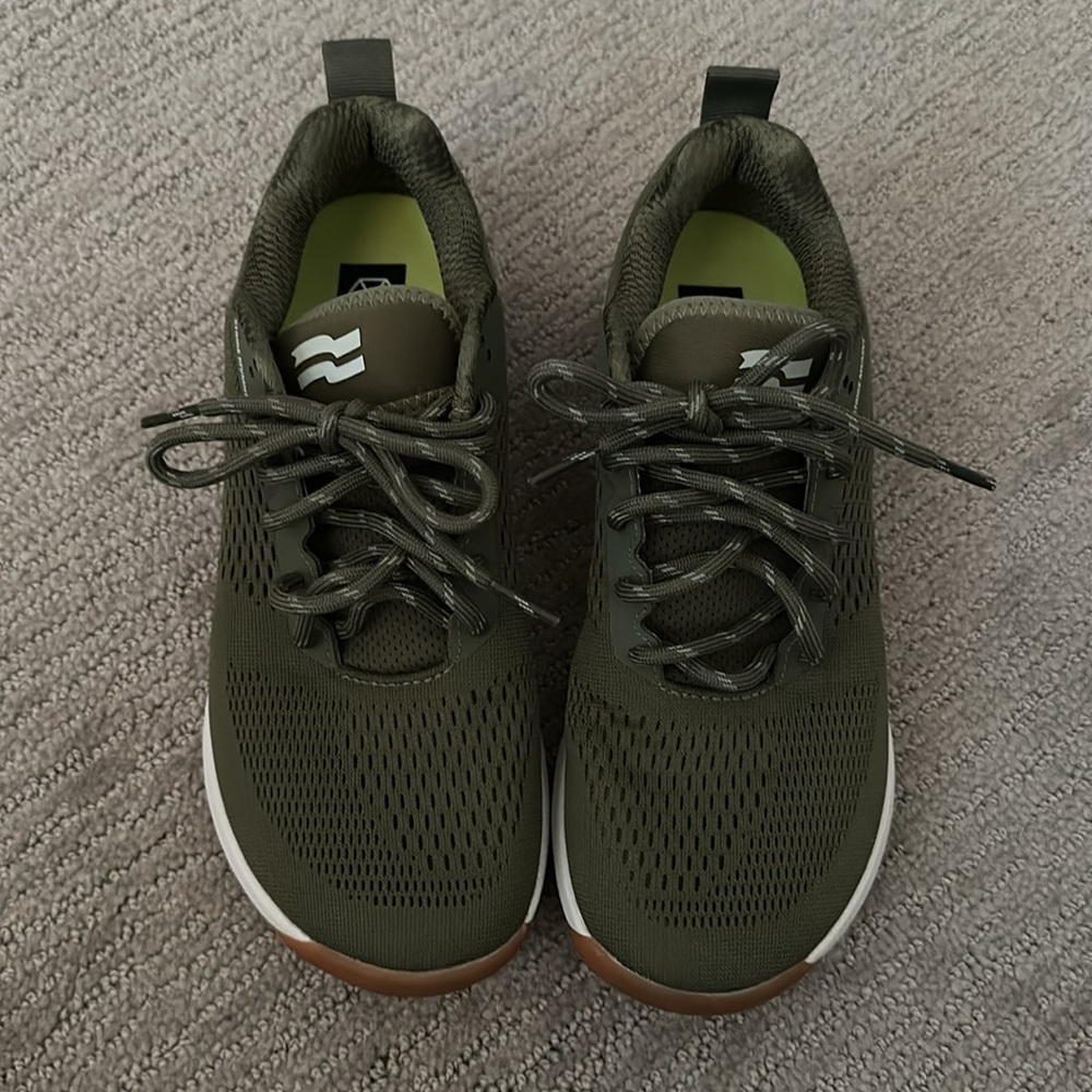 Strike Mvmnt Haze Trainer